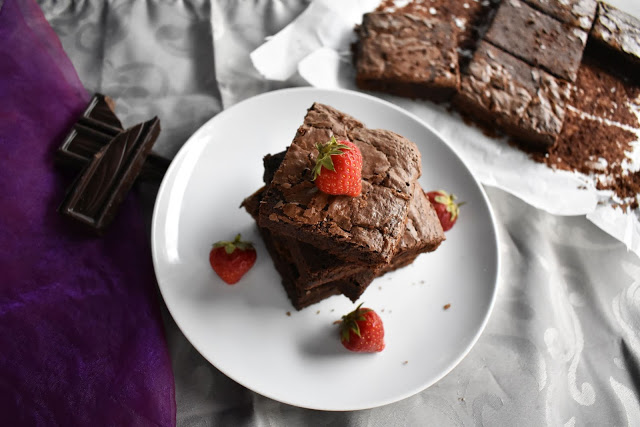 Fudgy and easy brownies