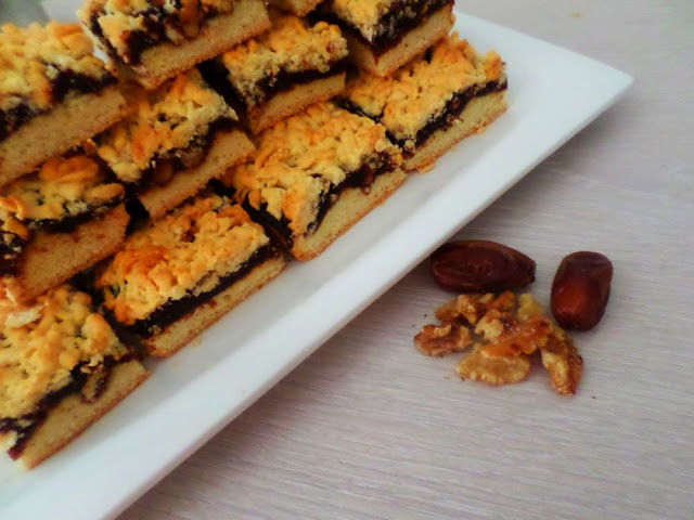 Date Squares or date Slices