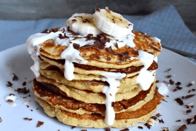 Banana Oatmeal Pancakes with cream cheese sauce