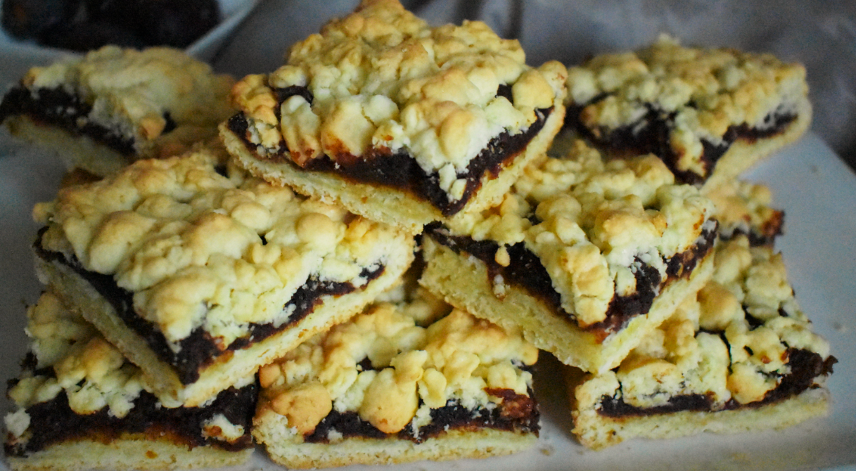 Eggless Date squares or Date slices