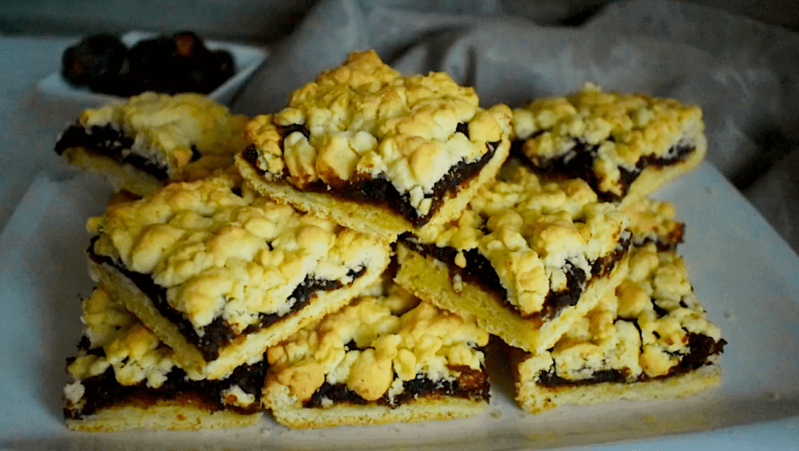 Eggless Date squares or Date slices