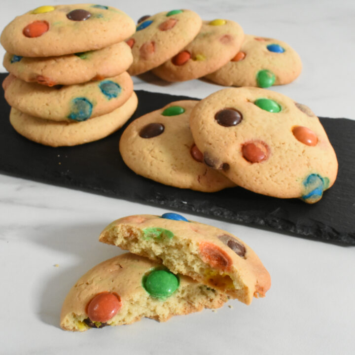 5 Minutes M&M's Cookies